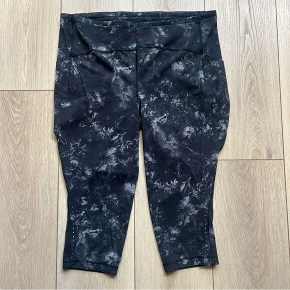 Lululemon Swift Speed High-Rise Crop 21" in Aquila Black Multi Size 20 - Picture 5 of 14